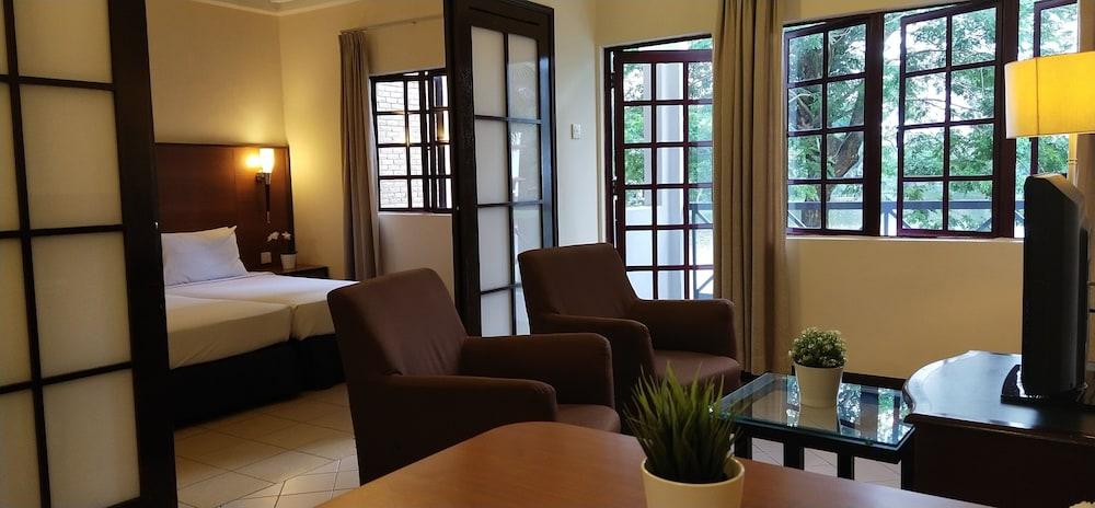 Flamingo By The Lake, Kuala Lumpur Hotel 4*